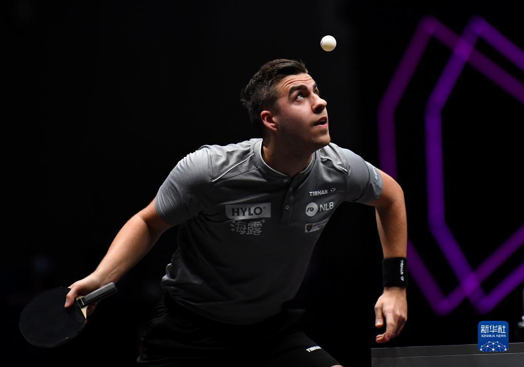 看牌的阶段 看牌的阶段